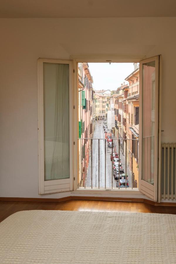 Towers View By Studio Vita Bologna Buitenkant foto
